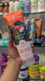 ⁦Body Licious Moisturizing Body Lotion⁩ - الصورة ⁦2⁩